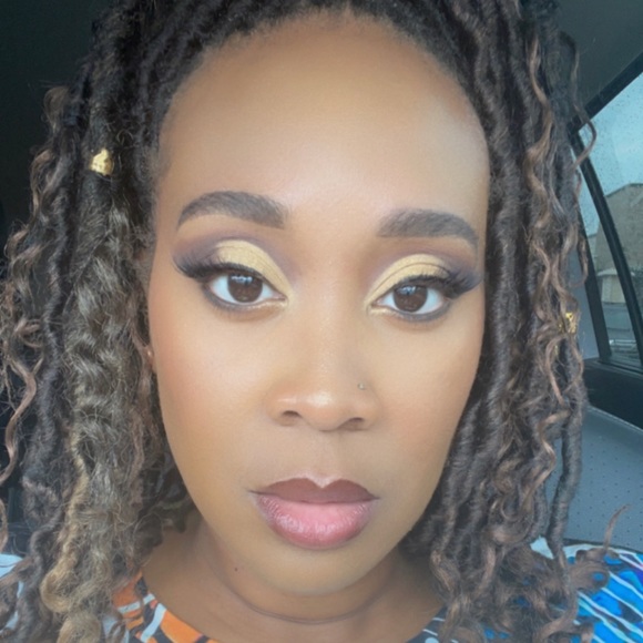 Meet your Posher, Keisha - Picture 3 of 3